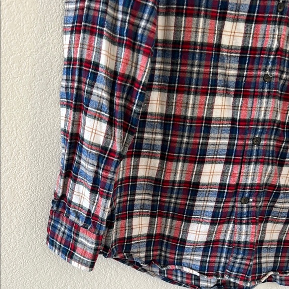 ST JOHN'S BAY Men's Plaid Shirt - Red, Blue, White - Picture 4 of 14